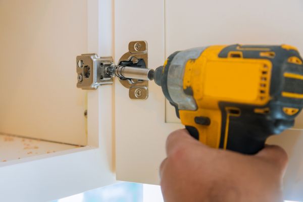 Cupboard Door Hinge Repair in Kilgore