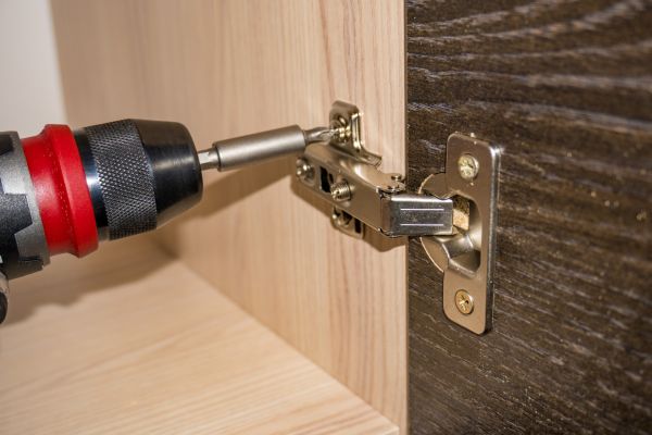 Cabinet Hinge Replacement in Kilgore