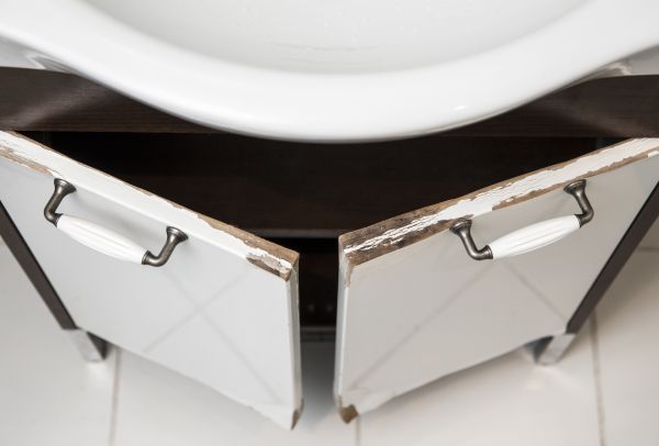 Cabinet Water Damage Repair in Kilgore